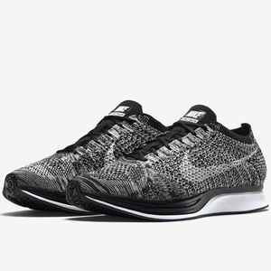 Nike Flyknit Racer Oreo 2.0 / Pre-owned / No box